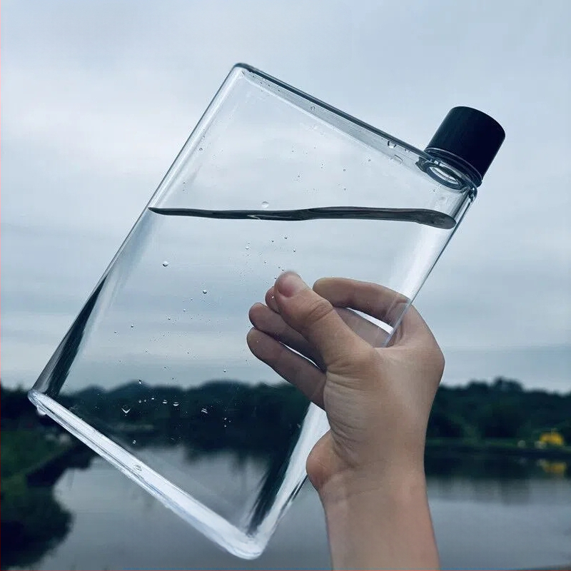 Radošas dāvanas, plakanas plastmasas krūzes, A5 izmēra papīra krūzes, studentu sporta krūzes, vairumtirdzniecība, A6memo tējkannu ražotāji