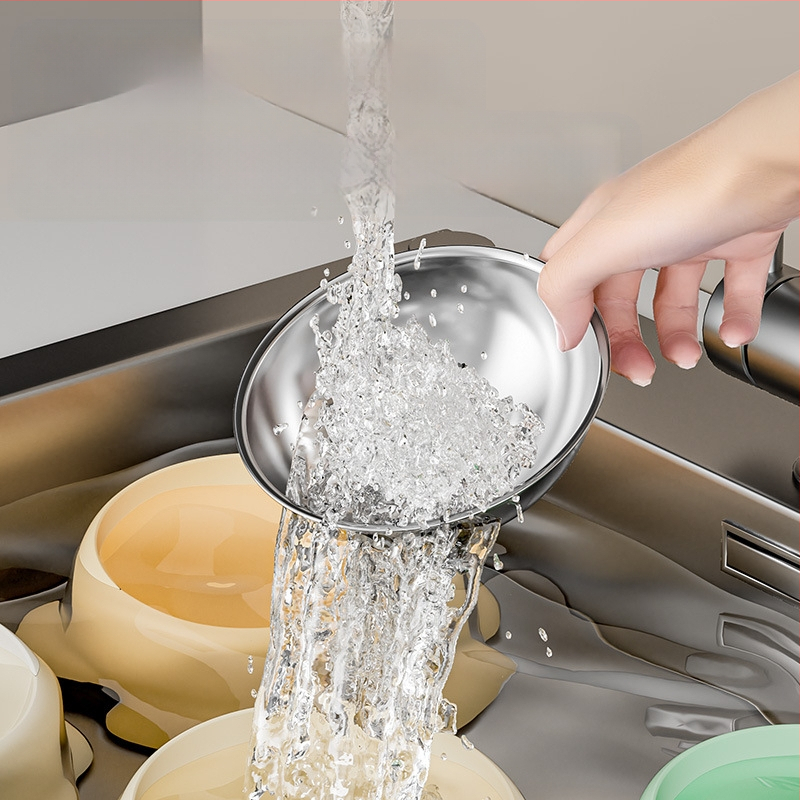 Uus piiriülene roostevabast terasest lemmikloomakauss libisemiskindla kassi joogiveega kaldus kaelakaitsega kauss koerasöögikauss kassitoidukauss