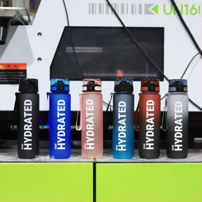 Sportinis vandens puodelis 1000 ml didelės talpos plastikinis puodelis nepralaidus vandeniui nešiojamas kosminis puodelis su svarstyklėmis lauko tiesioginio gėrimo puodelis