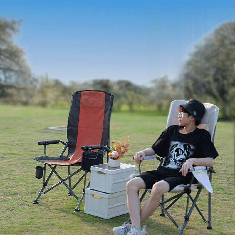 Kokkupandav õuetool Kõrge seljatoega tool Tugitool Rannatool Kalapüügitool Telkimistool Grillimis- ja vabaajatool Koduarvuti Visanditool