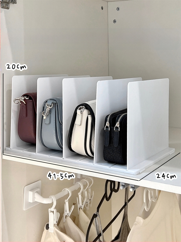 Krepšių laikymo spintos pertvaros plokštės laikymo lentynėlė krepšiams, sluoksniuotos krepšių lentynos, organizavimo demonstracinė lentyna