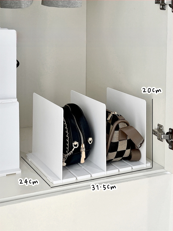 Krepšių laikymo spintos pertvaros plokštės laikymo lentynėlė krepšiams, sluoksniuotos krepšių lentynos, organizavimo demonstracinė lentyna