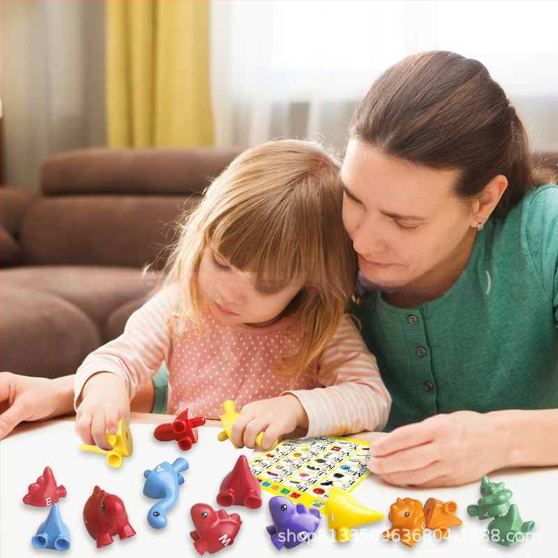 Pārrobežu bērnu agrīnās izglītības dinozauru burtu saskaņošanas rotaļlieta skaitļu skaitīšanas modeļa saskaņošana apgaismības kognitīvo mācību līdzekļu vairumtirdzniecība
