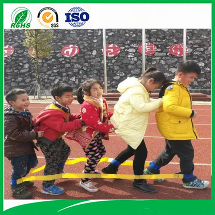 Tehase otsemüük Lõbus mängu laiendamise spordi jälgitav tramm Täiskasvanute laste hiiglaslik jalajälgedega sääriste vöö