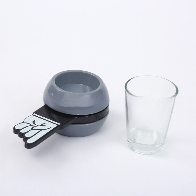 Kūrybingi pirštų patefonai vyno reikmenims Laisvalaikio ir pramogų vietoms, padedančioms piešti žaislinį puodelį, baudos vyno ruletės reikmenis, rekvizitai