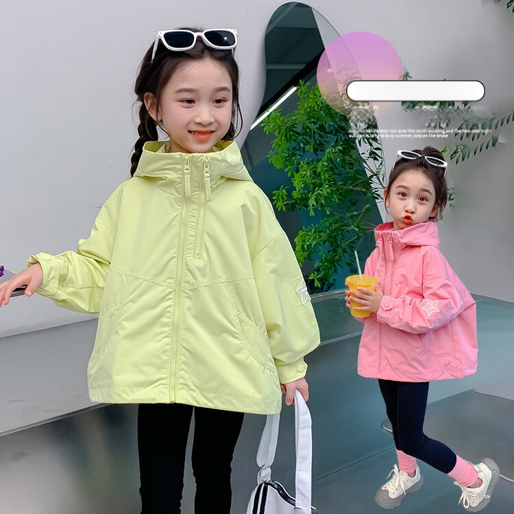 Νέο αντιανεμικό μπουφάν με κουκούλα για κορίτσια Άνοιξη & Φθινόπωρο Νέο μοντέρνο παιδικό μπουφάν με πεντάκτινο αστέρι Παιδικά ρούχα Χαριτωμένο μικρό αντιανεμικό