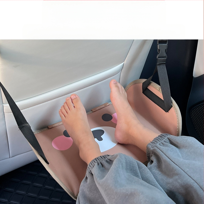 Auto tagaistme jalatugi laps täiskasvanu pikamaa puhkus pedaalisõit isejuhtiv auto äripuhkus artefakt