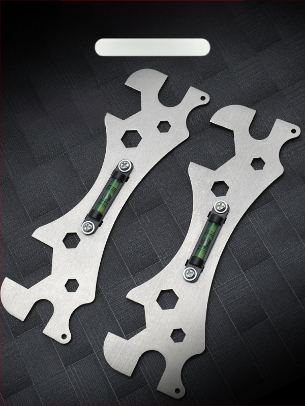 Dušipaigalduse artefakt, multifunktsionaalne vannitoa mutrivõti, segamisventiil, dušitasand, torulukksepa spetsiaalsed tööriistad