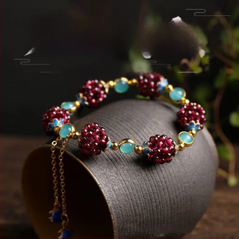 Rahvusstiilis granaadist lihtne naiste käevõru amasoniidist cloisonne aksessuaaridega käevõru