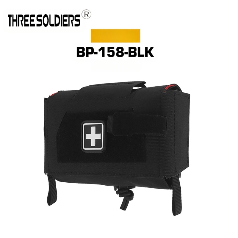 Taktikaline vest-vöö Molle, mis on varustatud väikese meditsiinilise kaasaskantava kiirvabastusega meditsiinikotiga V3