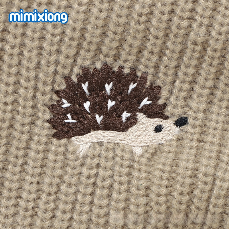 INS-i kuummüük sügis-talvisele uuele beebile kootud siiliga tikitud ülikond