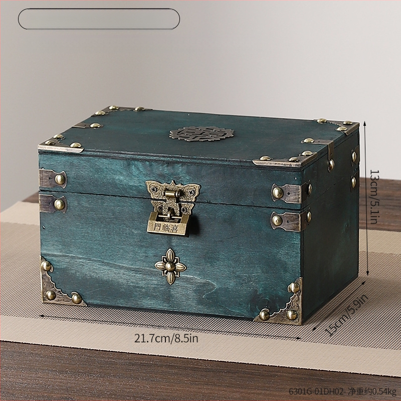 Retro puidust lukustatav lauakonksuga hoiukarp, puidust kast, majapidamistarvete hoiustamine, fotorekvisiidid, nostalgilised kaunistused