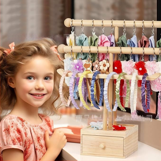 Puidust laste juuksepaelte hoiuriiul hoiukarbiga, beebiehete riiul, juuksepaelte ja peavõrudega vitriin, toodete vitriin