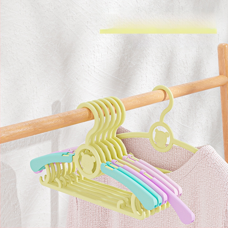 Multifunktsionaalne laste riidepuu sissetõmmatav hoiustamisriiul beebiriidepuule plastist majapidamises kasutatav tuulekindel kuivatusriidepuu kohandamine