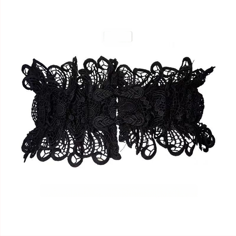 Dámsky opasok s čipkovou ozdobou, elastický pás so širokým pásom a šatami, košeľou, svetrom