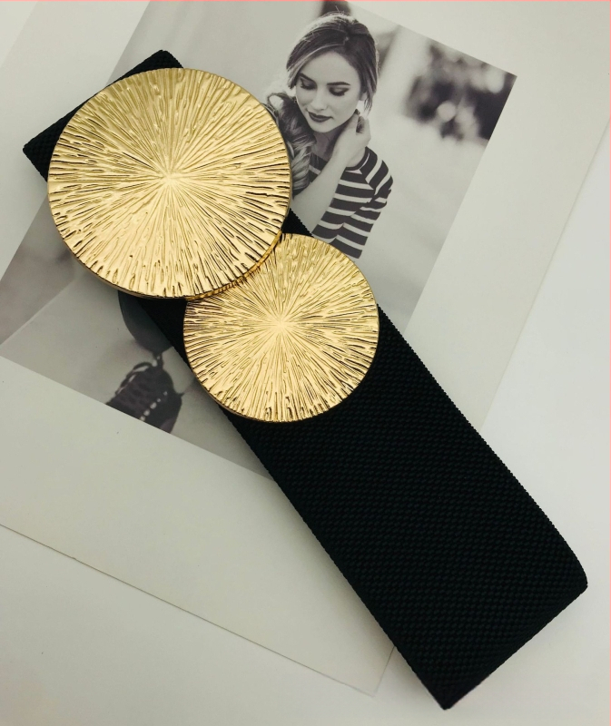 Moebrändi Euroopa ja Ameerika stiilis naiste vööga dekoratiivne mantel elastse vöökohaga, tihe metallist ümmargune pandla ja laia vöökohaga pitser