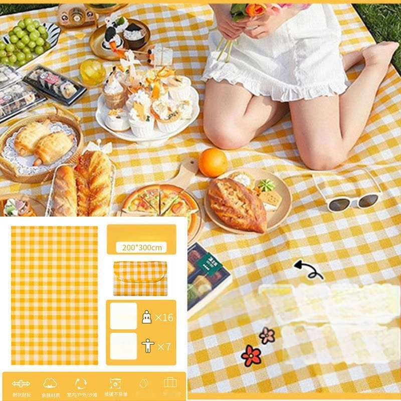 Piknikumatt, niiskuskindel välistingimustes kasutatav matt, kaasaskantav pesemata vedrumatt, piknikuriie, matkamatt, piknikutarbed