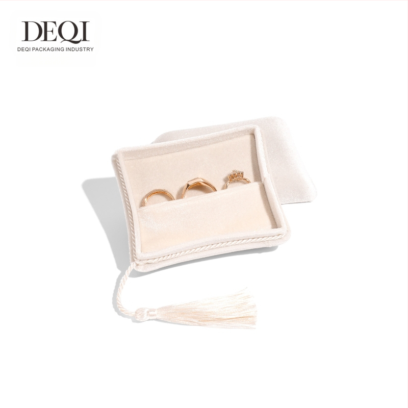 Aukštos kokybės aksominė kutais dekoruota daugiafunkcinė papuošalų dėžutė papuošalų laikymo dėžutė dovanų dėžutė tarpvalstybinei užsienio prekybai pažangiausia prasme