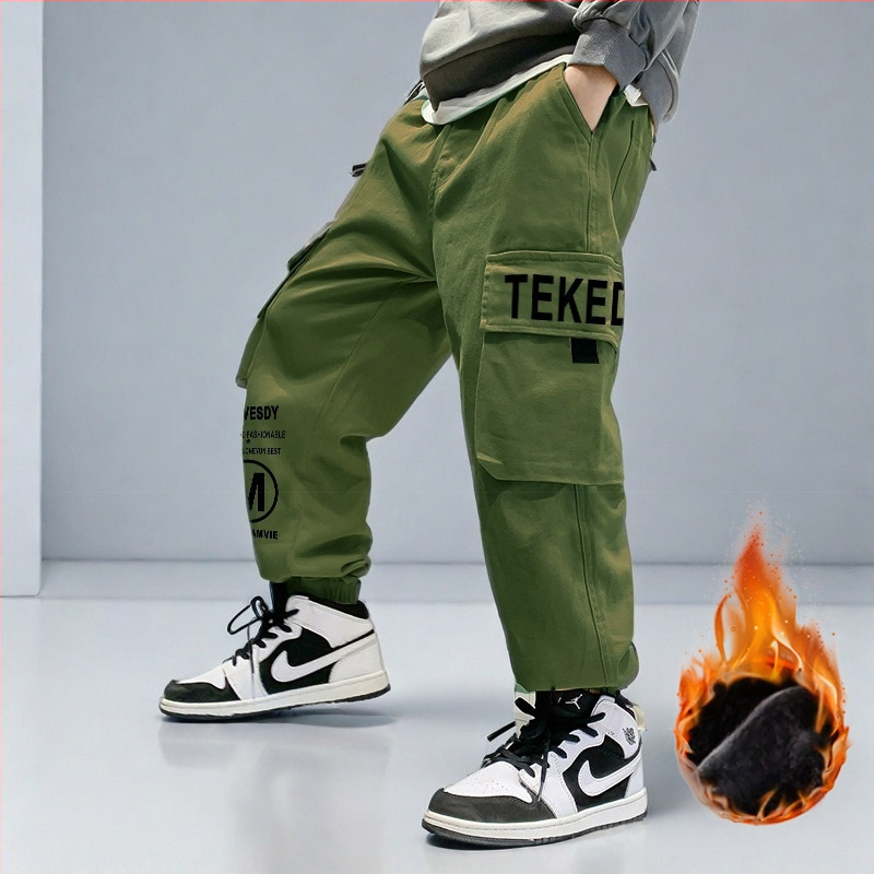 Laste sügis- ja talvefliisvoodriga paksendatud mugavad universaalsed vabaajariided stiilsed poiste lasteriided jalgade tööriistade püksid nägusad