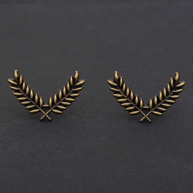 Elegantiška korėjietiško stiliaus retro tuščiavidurė metalinė vyriška ir moteriška apykaklės sagtis, marškinių apykaklės segtukas, suknelės apykaklės segtukas, marškinių apykaklės sagtis