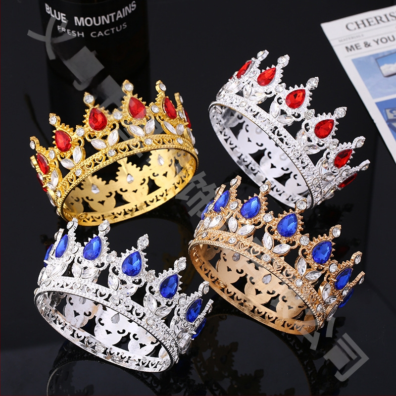 Piiriülene populaarne barokkstiilis pruudikroon, tiaara, kuninganna ballikleidi kroon erinevates värvides lillekaunistusega