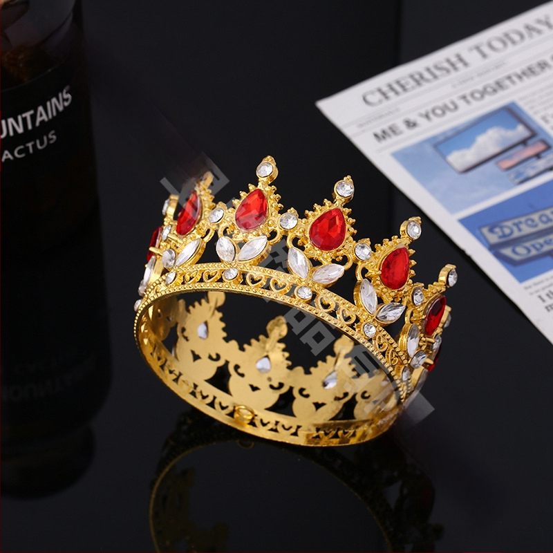 Piiriülene populaarne barokkstiilis pruudikroon, tiaara, kuninganna ballikleidi kroon erinevates värvides lillekaunistusega