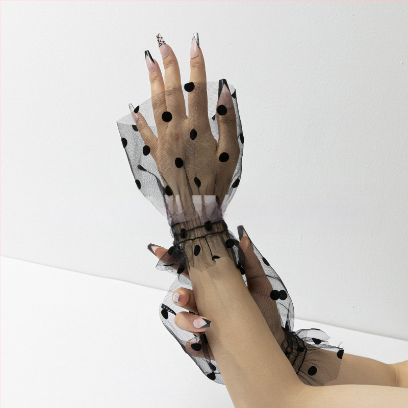 Piiriülesed Euroopa ja Ameerika enimmüüdud võrkkangast südamekujuliste täppidega varrukatega mansettide kaunistuste aksessuaaride disain, mitmekülgsed ja moodsad võltsmansetid