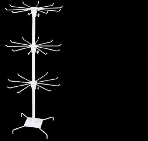 Daugiasluoksnė gatvės prekystalio besisukanti lentynėlė, karoliai, automobiliams pakabinami karoliukai, virvelės, kojinės, skrybėlių papuošalų lentynėlė, parduotuvės durų pakabinamas stovas, vitrina 1