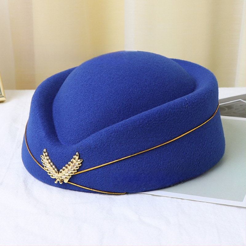 Stjuardessi müts, daamide barett, vastuvõtu etiketi müts, väike trummiorkester, Briti lavaesinemise müts