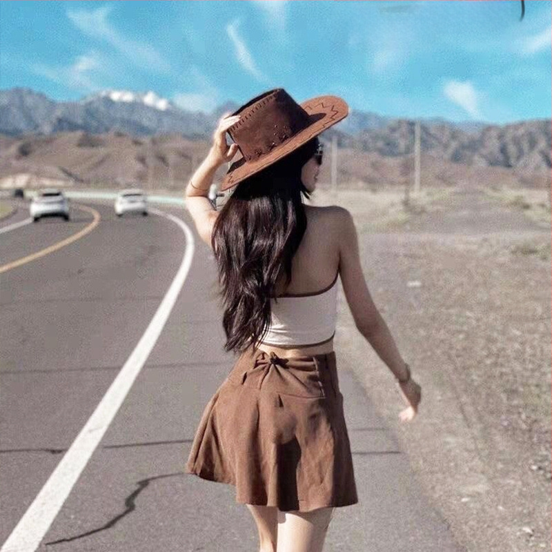 Astuge hulgimüügi lääne kauboi mütside, suviste naiste päikesekaitsemütside, Euroopa ja Ameerika retrohõnguliste suure äärega rannapäikesemütside juurde