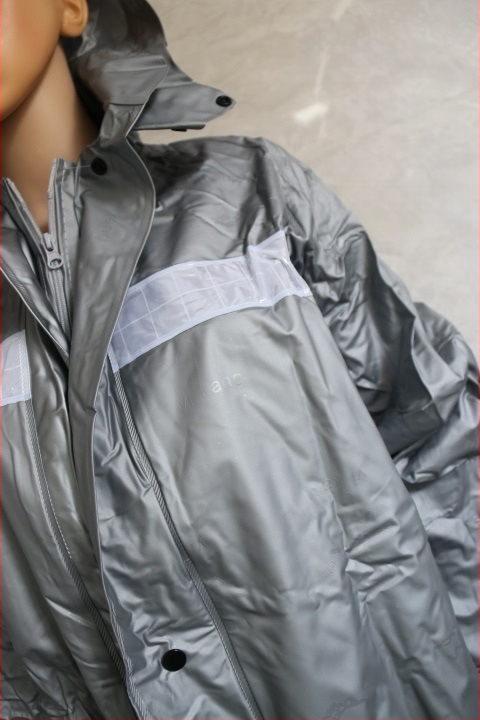 Sustorintas lietaus neperšlampamas lietpaltis ir kelnės, dviračio lietaus pončas, motociklo lietpaltis pristatymo motociklininkams, nepralaidus perpjautas lietpaltis