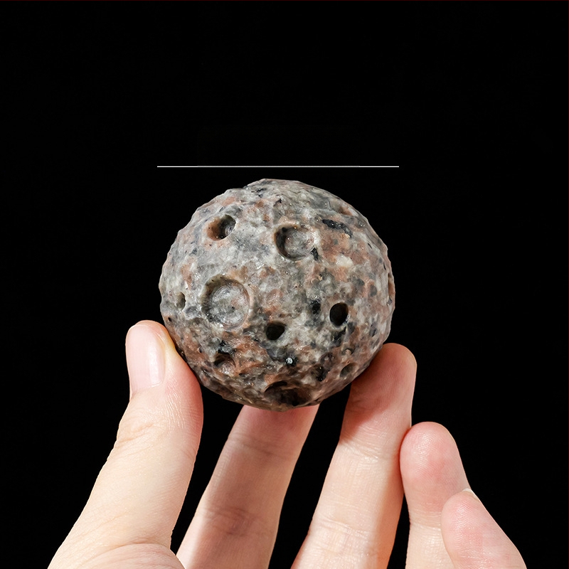 Natūralaus krištolo liepsnos akmens mėnulio papuošalai, krištolo šiurkštaus akmens mėnulio modelio drožybos detalės, namų biuro dekoravimo papuošalai