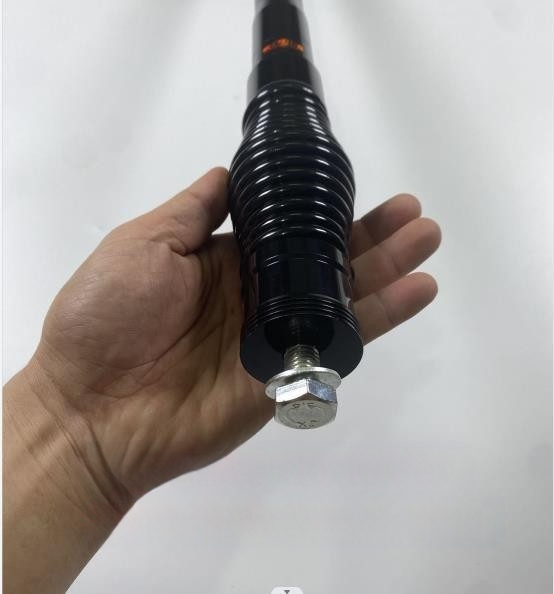 Tinka priekiniams ir galiniams buferių buožams, storesnėms automobilių dekoratyvinėms antenoms, visureigių modifikacijoms ir automobilių stogams