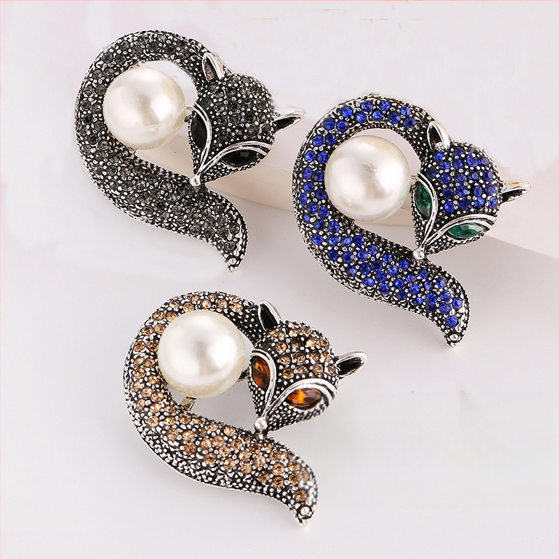 Sagė, pagaminta pagal užsakymą, pagaminta iš septynių matmenų penkių elementų korsažo drabužių aksesuarų, originalios įrangos gamintojo (OEM)