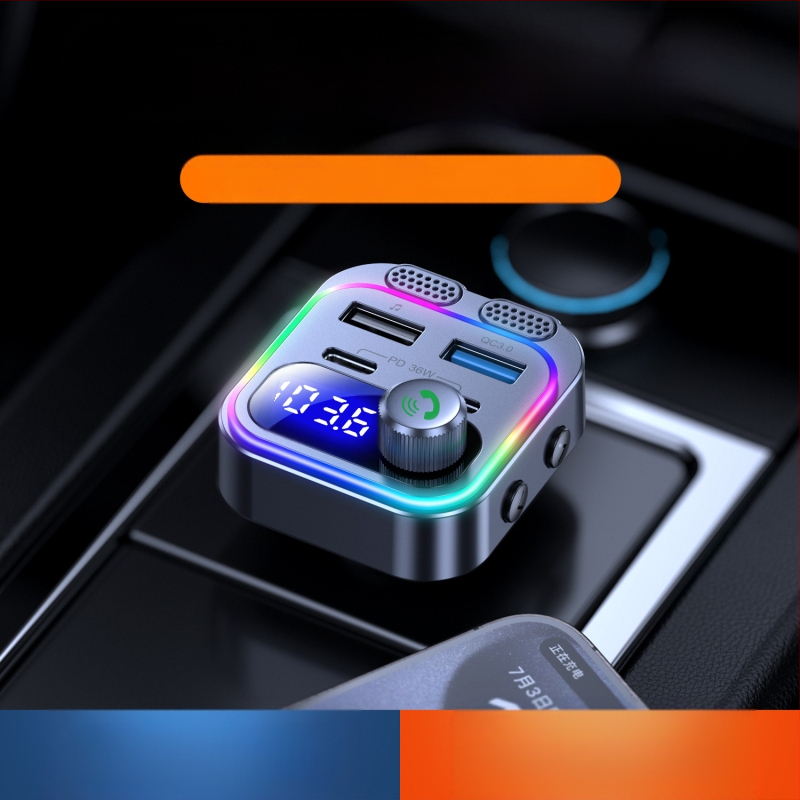 Novi automobilski Bluetooth FM player sa šarenim svjetlom atmosfere, automobilski Bluetooth MP3 player PD30W+Qc18W