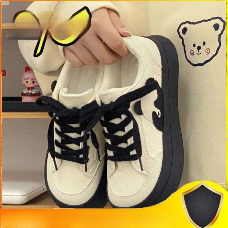 Nišos dizaino originalūs juodi ir balti pandos drobės bateliai moterims, universalūs „Ulzzang“ retro sportbačiai, Honkongo stiliaus balti bateliai moterims.