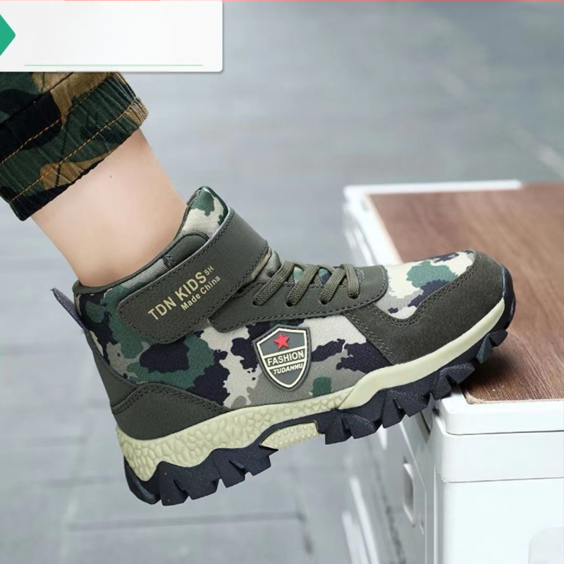 2024 m. rudens ir žiemos nauji lauko kamufliažiniai vieno sluoksnio batai, sportiniai madingi, patogūs, aukšti kamufliažiniai vaikiški batai vidurinės mokyklos mokiniams