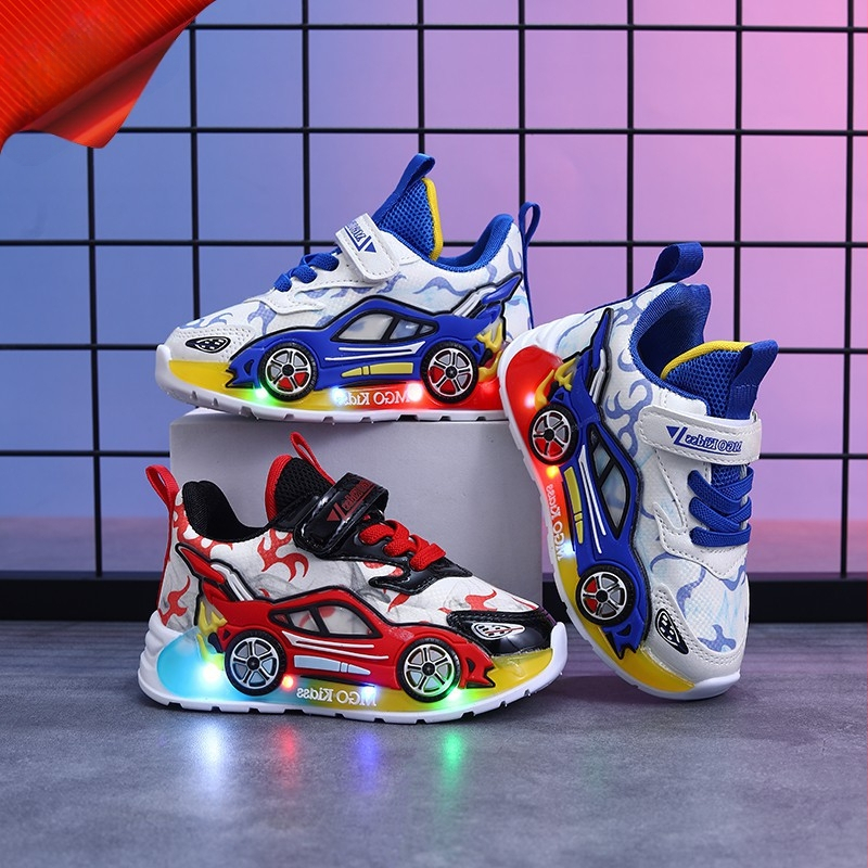 Vaikiški šviečiantys bateliai berniukams, animacinių filmukų stiliaus, laisvalaikio bateliai, pavasario ir rudens, naujagimio, mažylių bateliai, odiniai, universalūs vaikiški sportbačiai