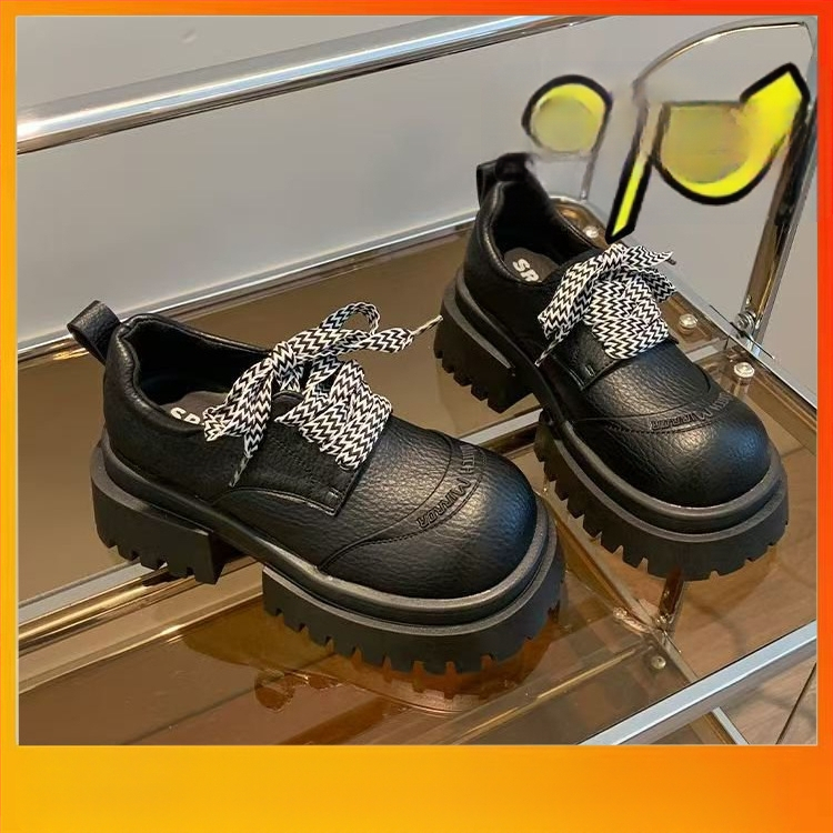 2025 m. vasaros nauji storapadiai bateliai su patobulintu kulnu, vienspalviai maži odiniai bateliai, retro britiško stiliaus, aukštos klasės, „Sense Explosion“ moteriški bateliai.