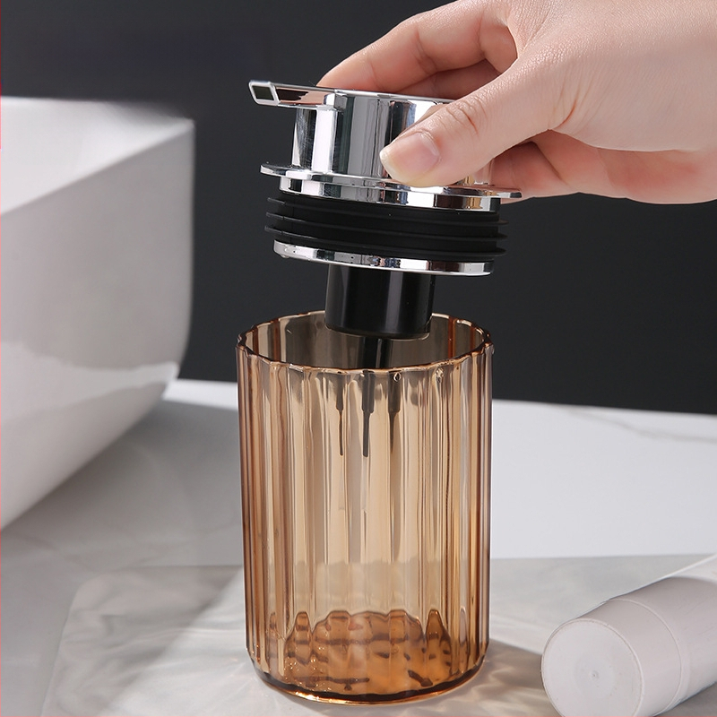 Kelioninis prausimosi puodelis Šampūnas Kūno muilas Rankų muilas Presas Putplasčio buteliukas Veido valiklis Putplasčio buteliukas