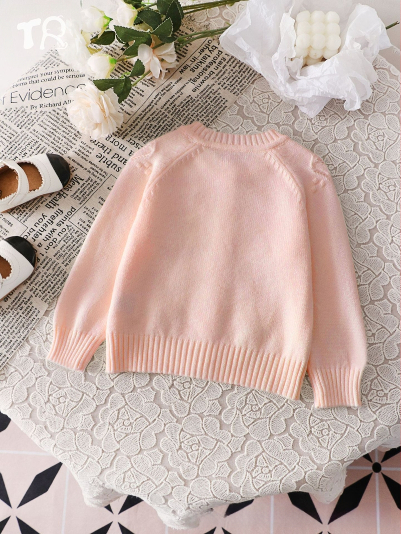 Jesenska dječja odjeća, zapadnjački stil, pleteni kaput s dugim rukavima, kremasto-bijeli, okrugli izrez, dugi rukavi, srce, izdubljeni dijamantni gumb