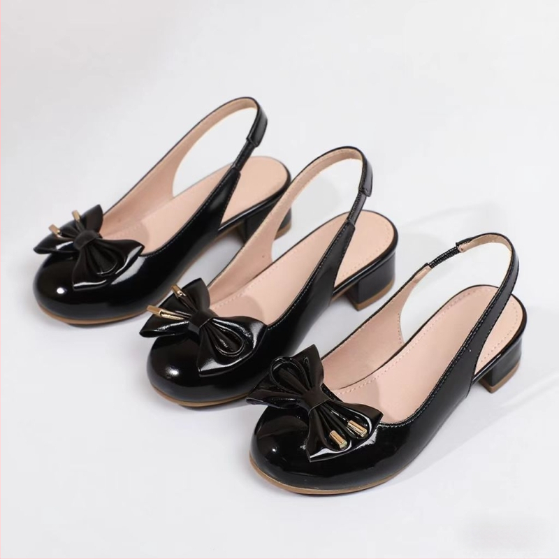 2025 Детски високи токчета Летни нови момичешки обувки в корейски стил с кръгли пръсти, малки момичета с панделка назад, кожени обувки за принцеси