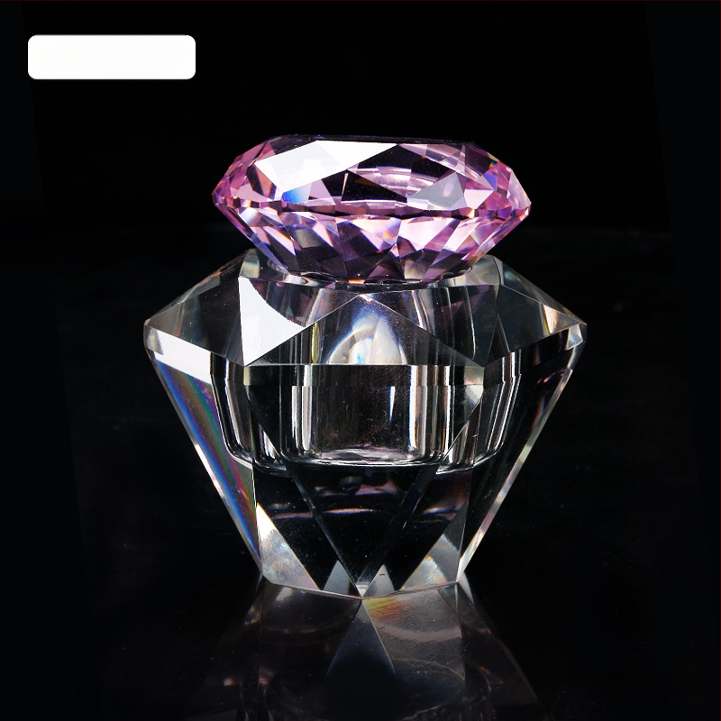 Aukštos klasės deimantinių nagų dailės krištolo puodelis. Išskirtinis didelio pralaidumo deimantinių magiškų krištolo skystų rašiklių plovimo puodelis. Papuošalų laikymas.