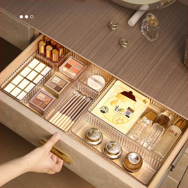 Малка кутия за козметика с отделения, тоалетка за грижа за кожата, чиния за очи, кутия за подреждане, вградена кутия за съхранение на червило