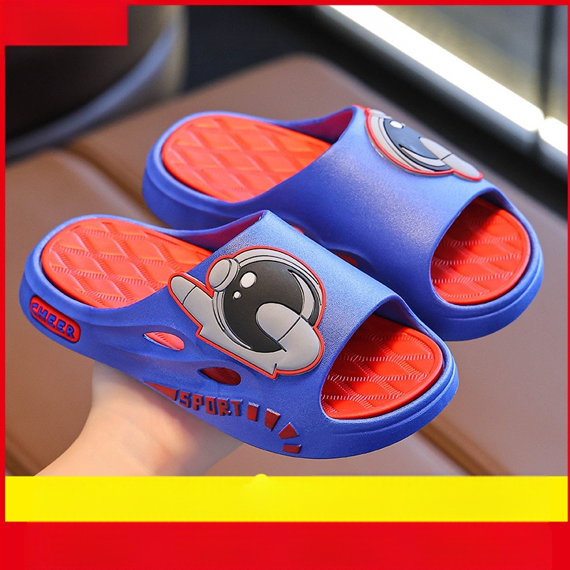 Vaikiškos basutės ir šlepetės, minkšto dugno, skirtos tėvams ir vaikams, naujos, suaugusiesiems skirtos, vasariškos, animacinių filmukų stiliaus, neslystančios, namų, vonios, vonios kambario ir lauko pojūčio.