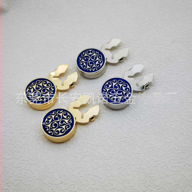 Sąsagų aksesuarai, kūrybingi mėlyno rašto sagos vyrams ir moterims, verslo prancūziški juodos ir baltos spalvos taškeliai, dekoratyvinės sagos, kaklaraiščio segtukas