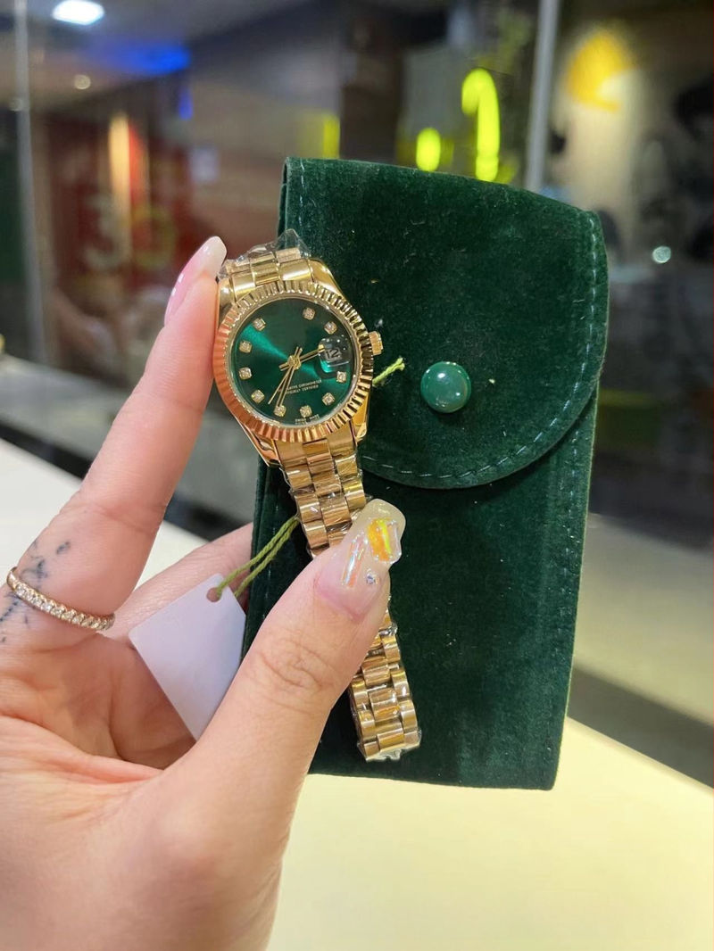 Дамски кварцов часовник Diary Classic Mother-Of-Pearl Diamond Face, компактен, с катарама тип „пеперуда“, с циферблат Temperament Watch Danny Road