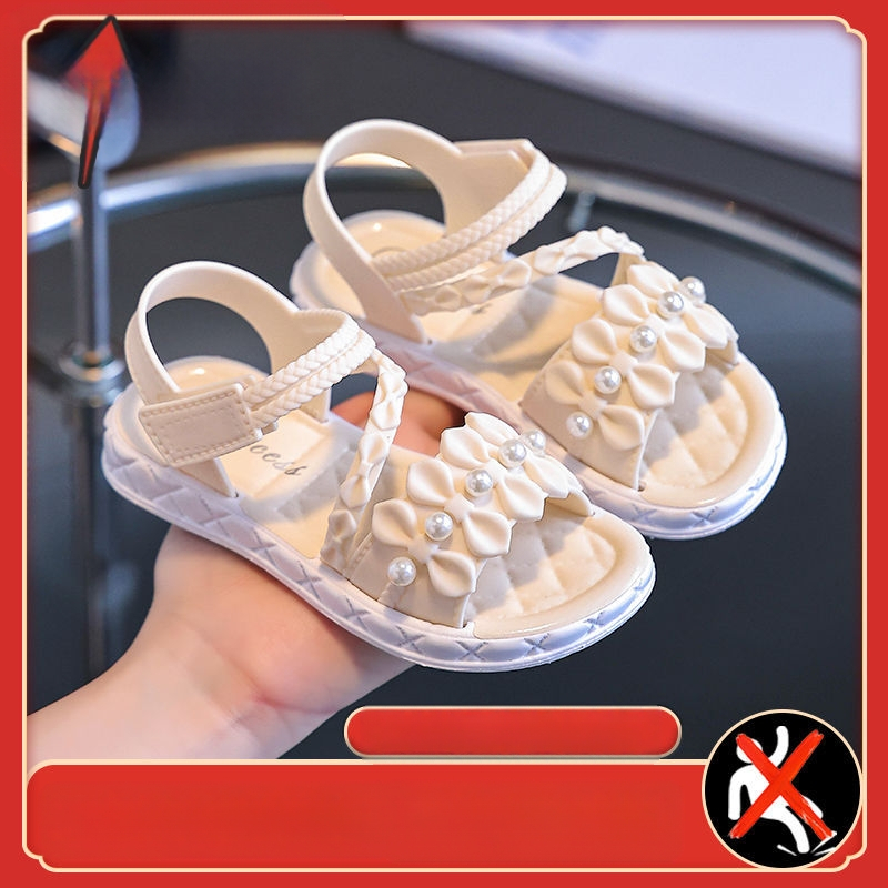 Meiteņu sandales Jaunas vasaras mazuļu meiteņu sandales pusmūža un vecākām meitenēm, kas valkā elpojošas bērnu princeses kurpes
