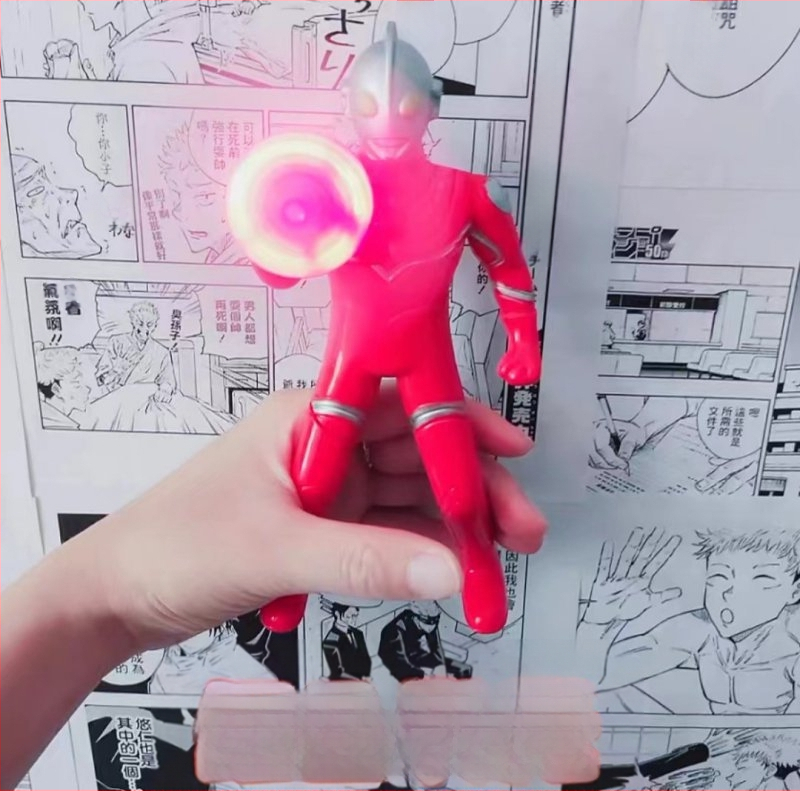 Mini „Ultraman“ šviečiantis ventiliatorius, rankomis sukamas elektrinis ventiliatorius, mažas rankinis, rankomis presuotas „Superman“ patogus rankinis ventiliatorius