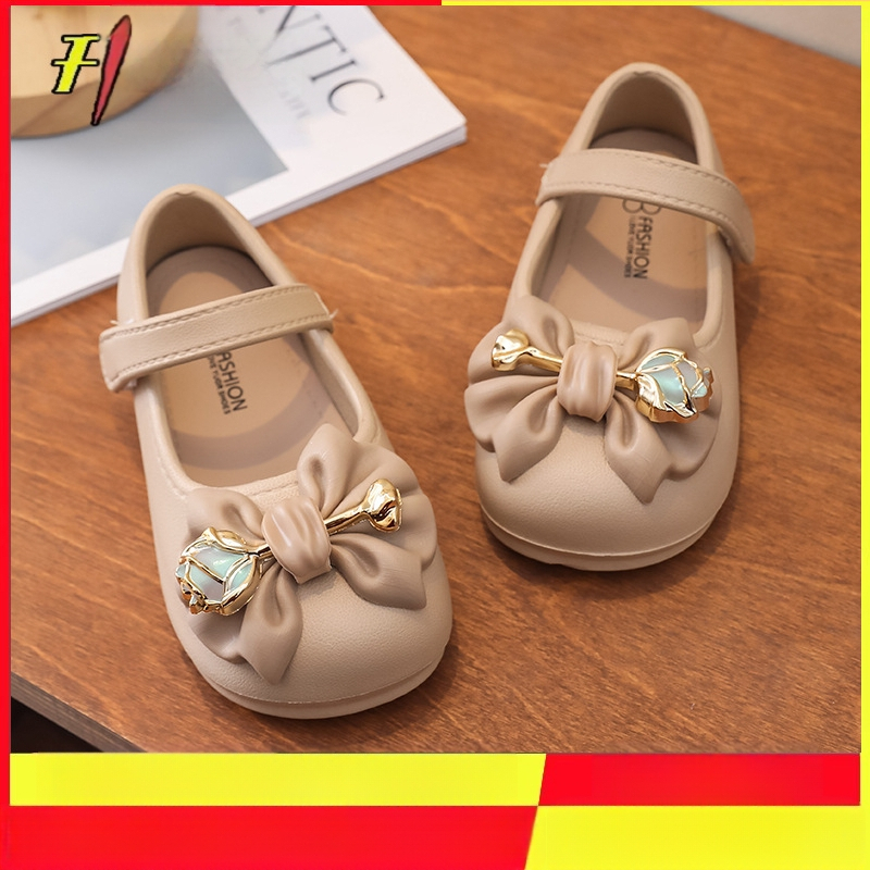 Bērnu pupiņu formas apavi meitenēm 2025. gada pavasara un rudens modeļiem, jauni, neslīdoši, mīksti, apakšā esoši mazuļu princeses apavi, moderni, personalizēti ārzemju stilā